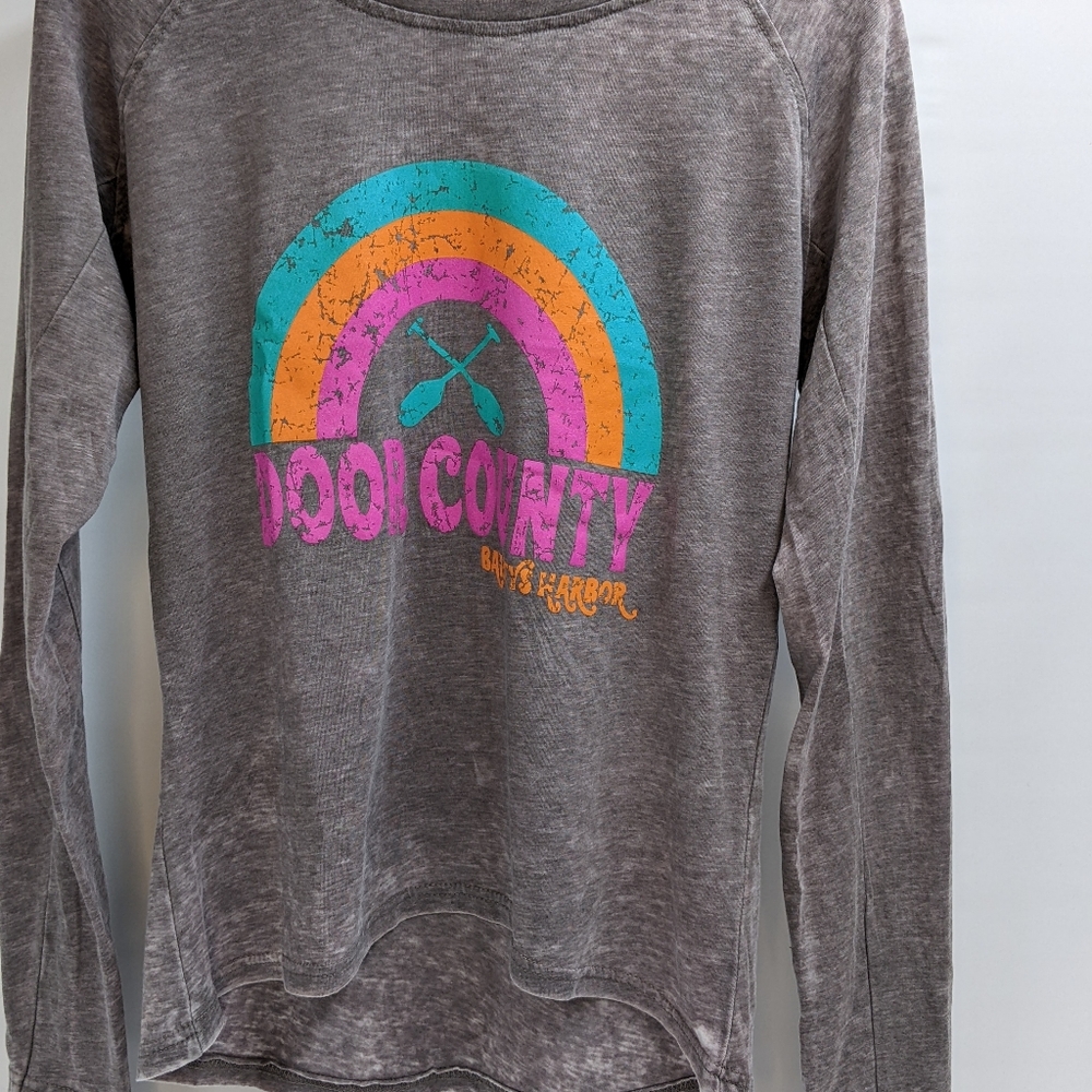 Door County Rainbow graphic Burnout long slv Tee by J America size S NWT